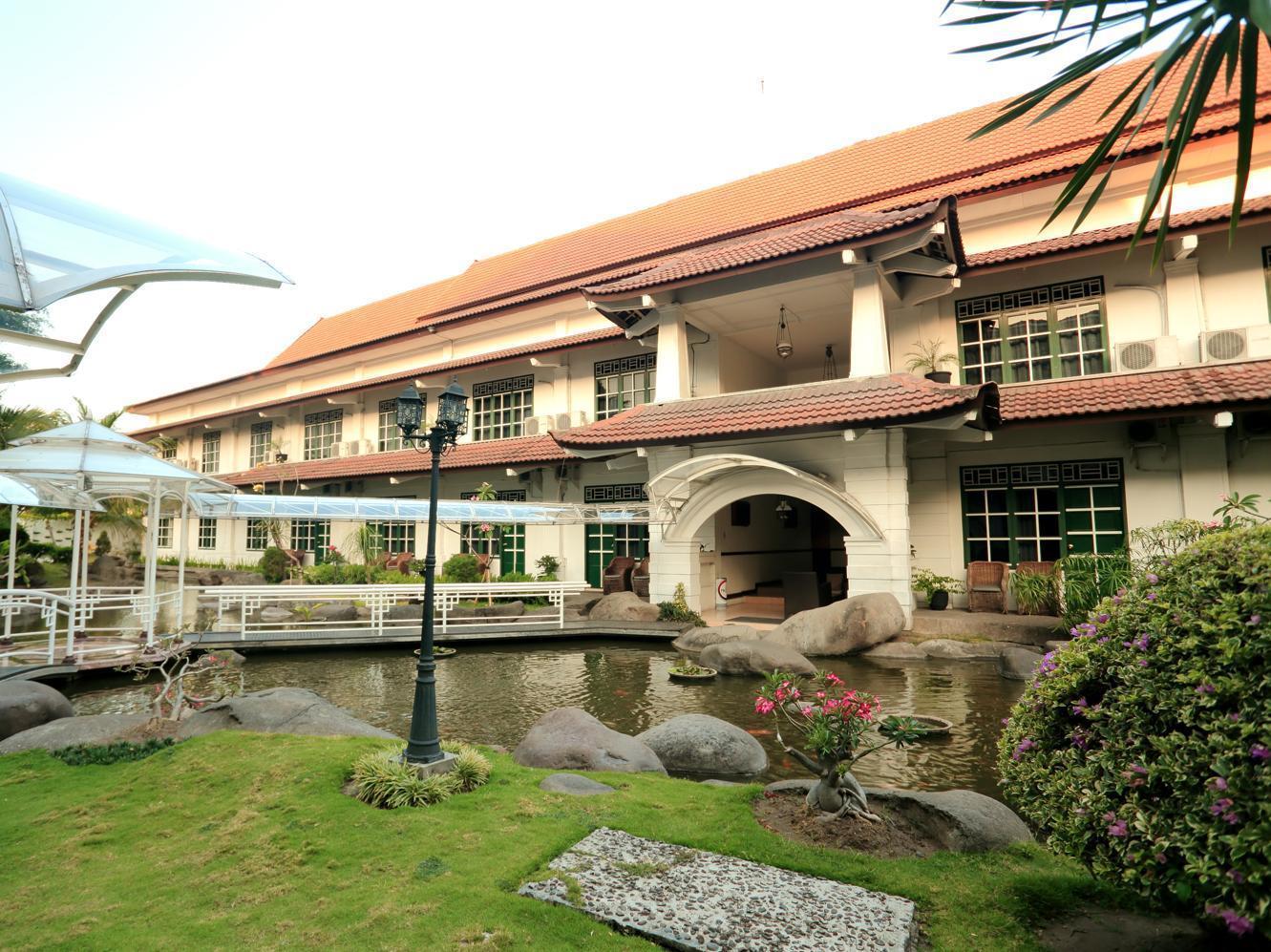 Hotel Merdeka Kediri Kediri  Exterior photo